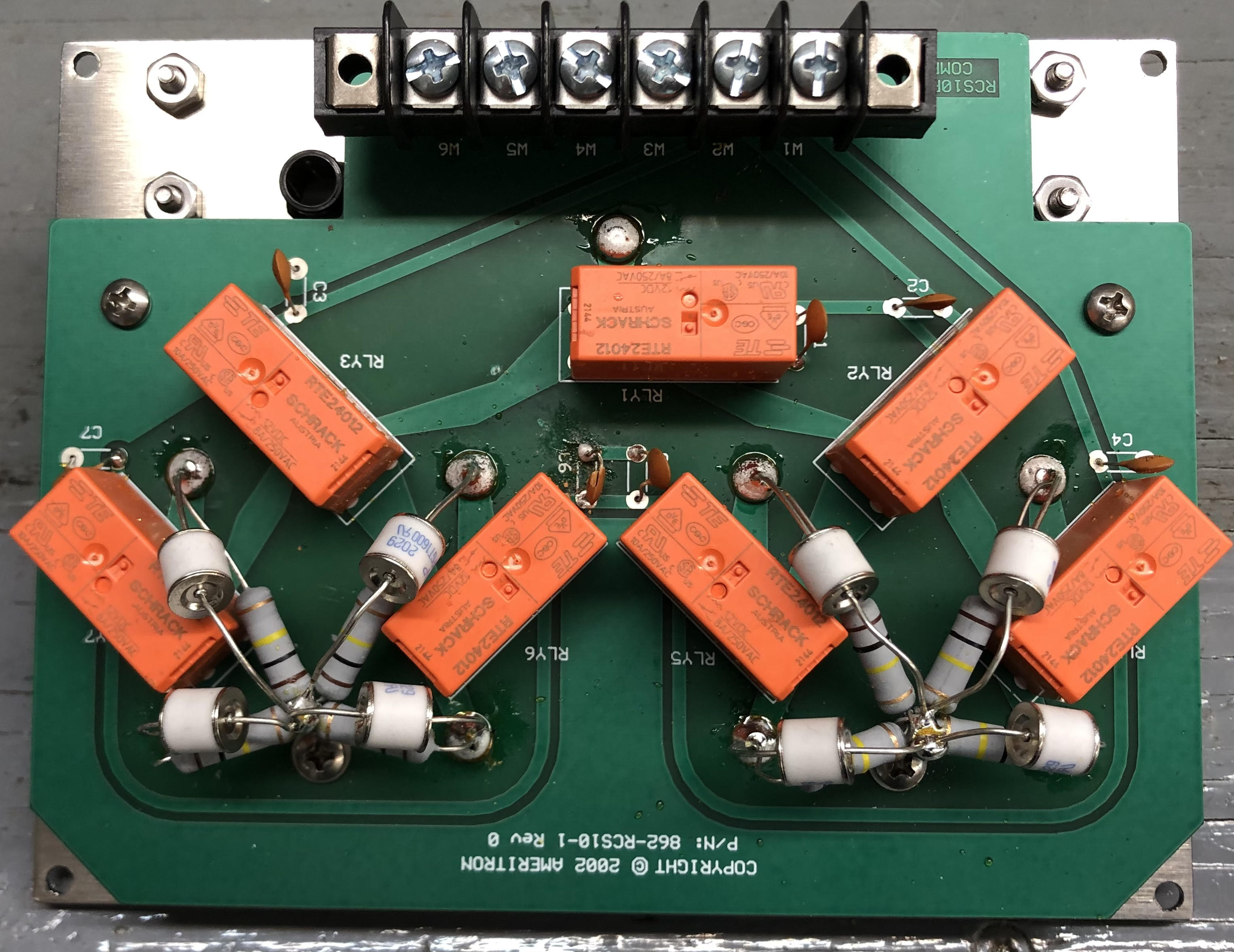 80-RCS10L-2,RCS10 OUTDOOR BOX ONLY WITH LIGHTNING PROTECTION