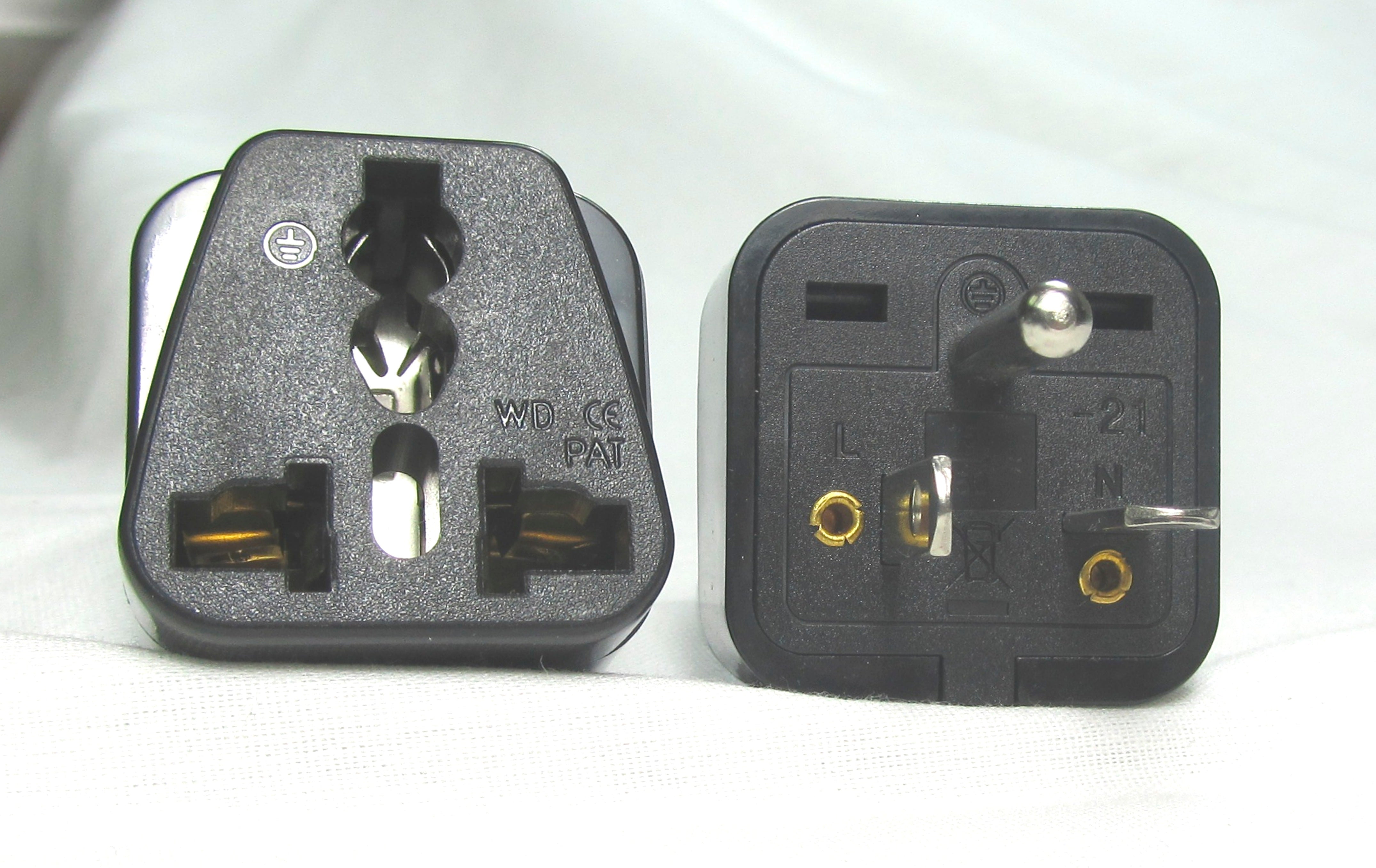 ADM-7780, ADAPT0R, AC PLUG, EURO TO NEMA 6-20P, 614-0220